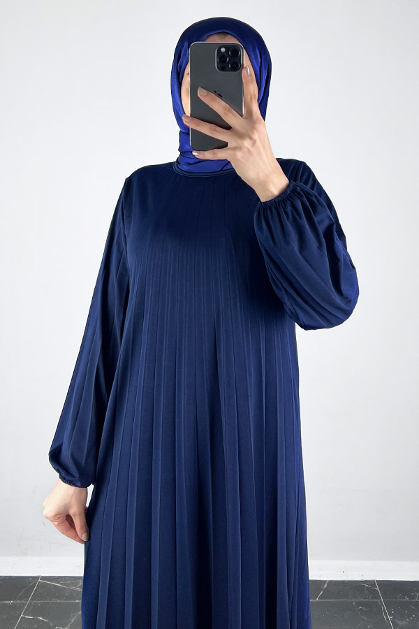 Piliseli Tesettür Elbise - Lacivert Piliseli Tesettür Elbise - Lacivert