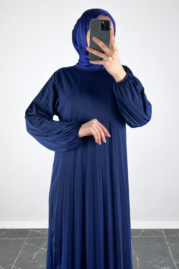 Piliseli Tesettür Elbise - Lacivert Piliseli Tesettür Elbise - Lacivert