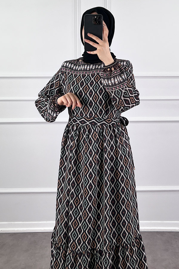 Şerit Detaylı Krep Kumaş Elbise - Siyah