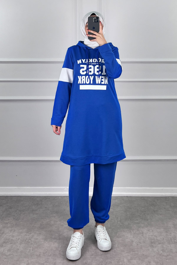 Şerit Detaylı Spor Takım - Saks Mavisi Şerit Detaylı Spor Takım - Saks Mavisi