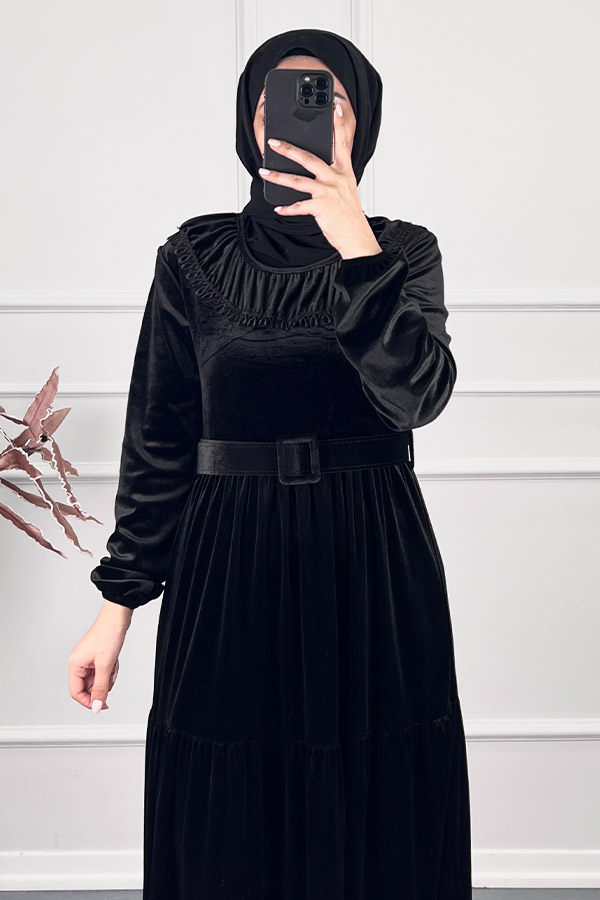 Yakası Gupur Detaylı Kadife Elbise - Siyah