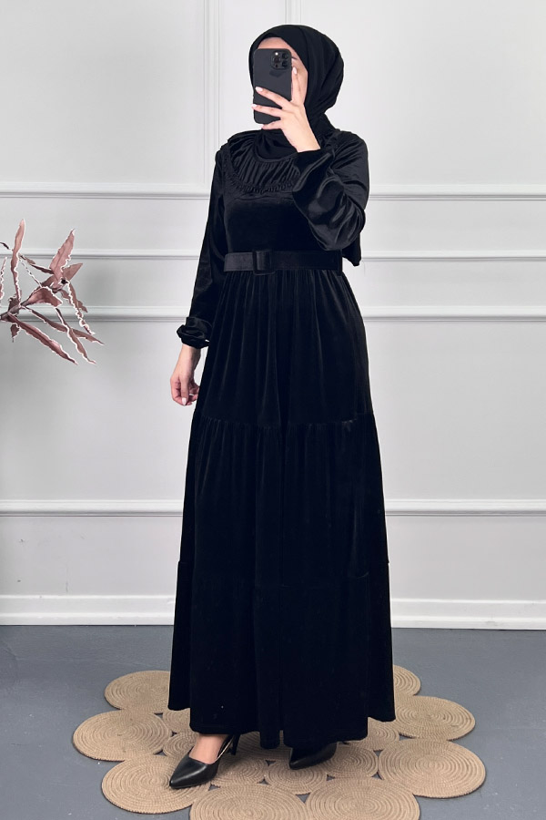 Yakası Gupur Detaylı Kadife Elbise - Siyah