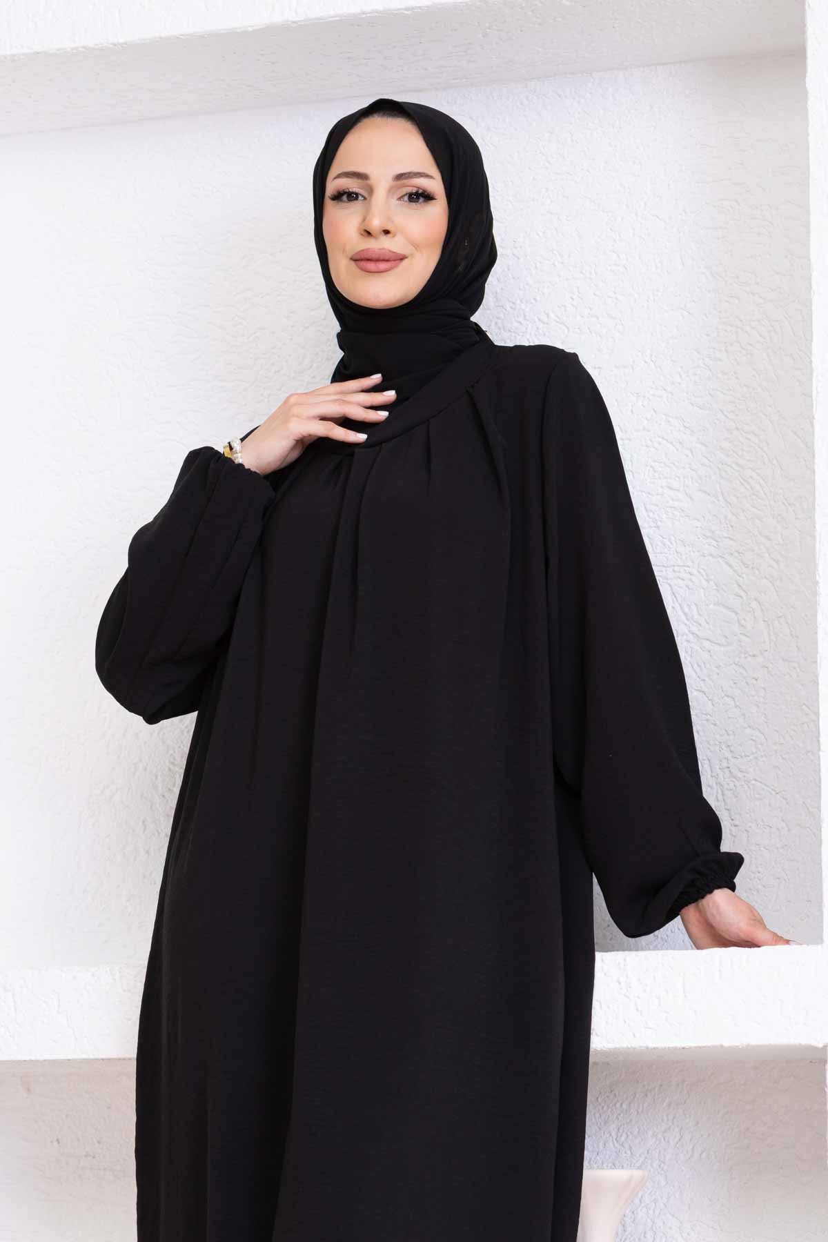Yakası Piliseli Ayrobin Elbise - Siyah Yakası Piliseli Ayrobin Elbise - Siyah